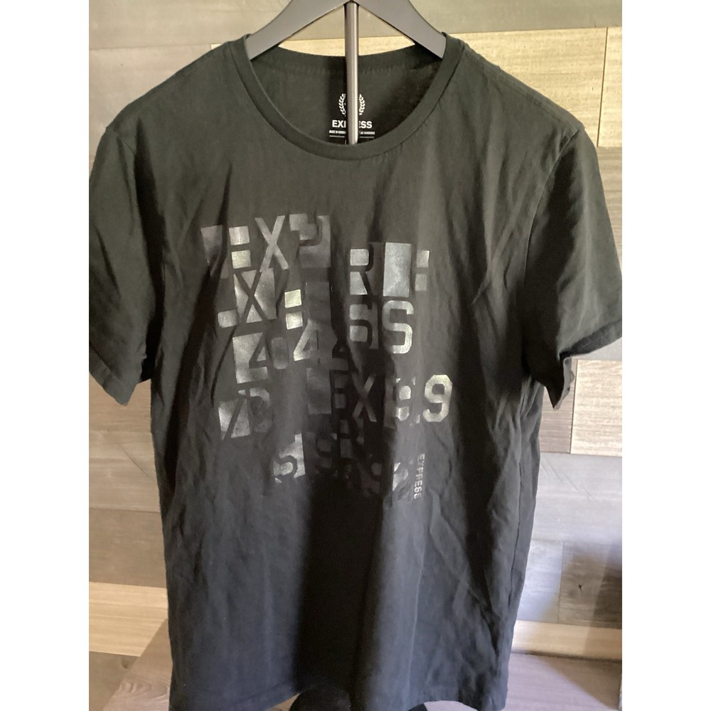 Express Graphic Print T-Shirt Black W Black Logo Size Medium Men
